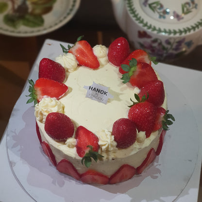 (2flavours)strawberry cake (whole) 딸기듬뿍케이크